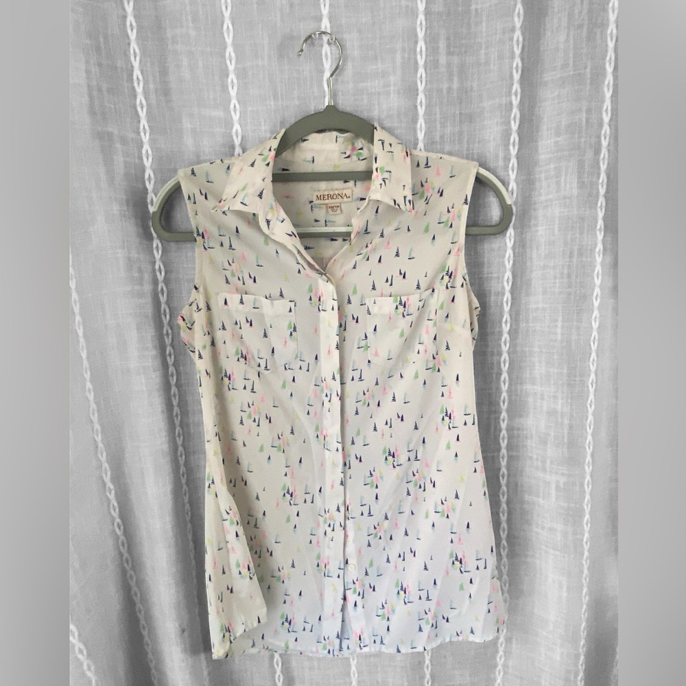 Merona Sleeveless Blouse with Multicolor Print